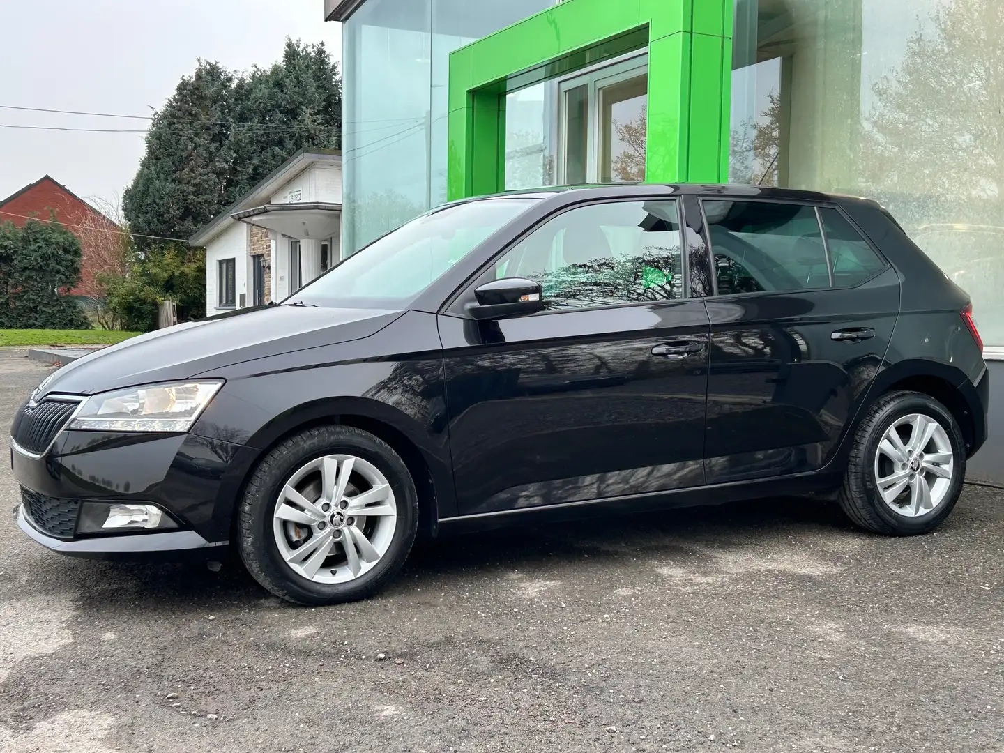 Skoda Fabia Fabia 1.0 TSI • CarPlay • FrontAssist • Zwart - 2