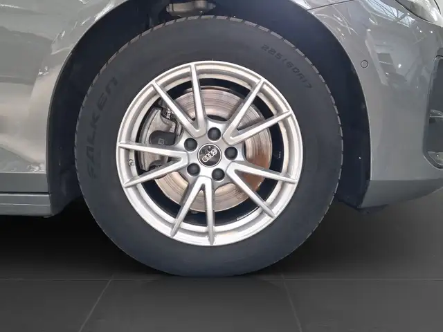 Audi A6 view 7