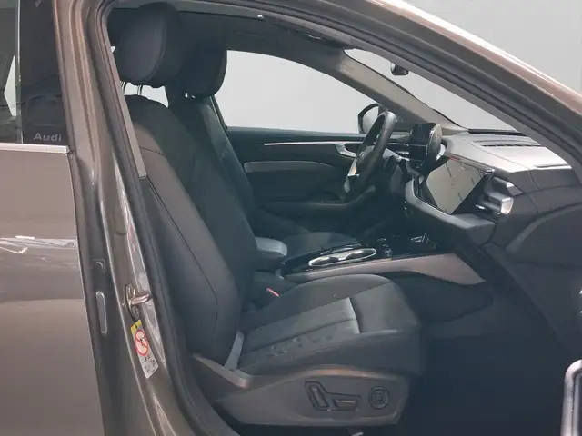 Audi A6 view 4