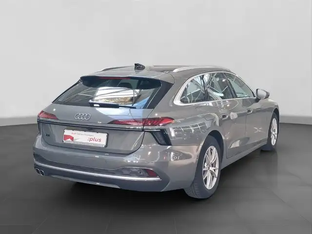 Audi A6 view 3