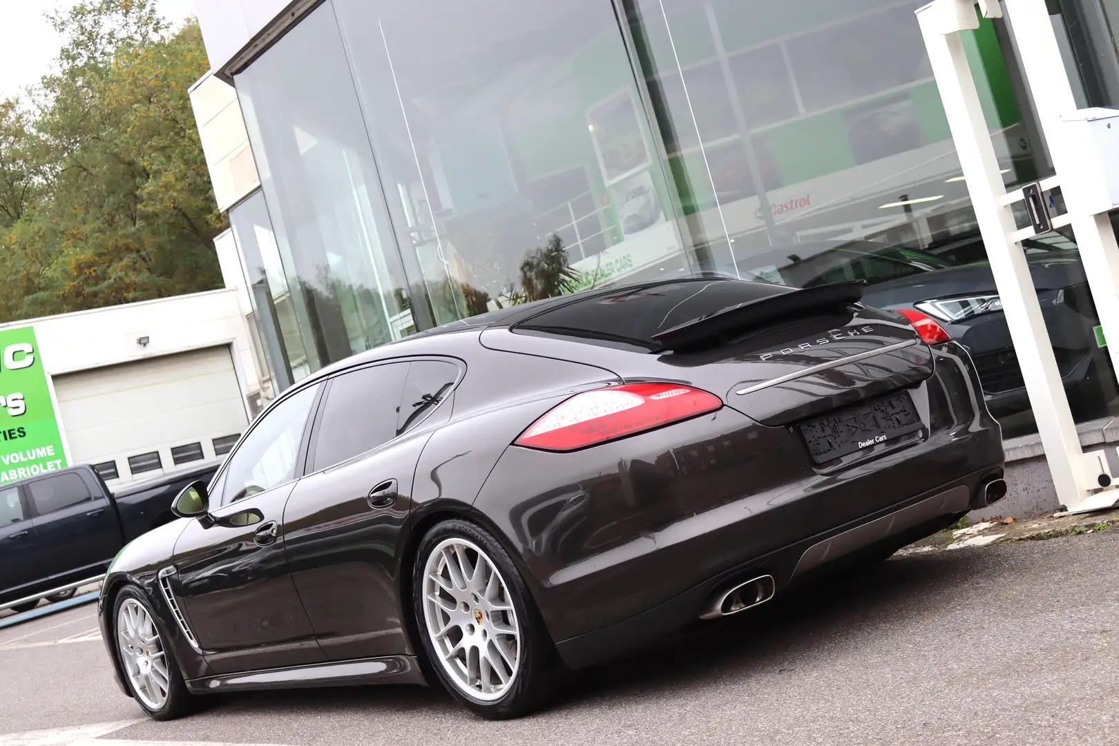 Porsche Panamera 3.0D V6 PLATINUM EDITION PACK CARBON FULL OPTIONS siva - 2