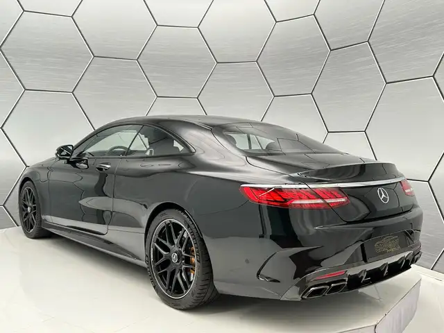 Mercedes-Benz S-Class view 3