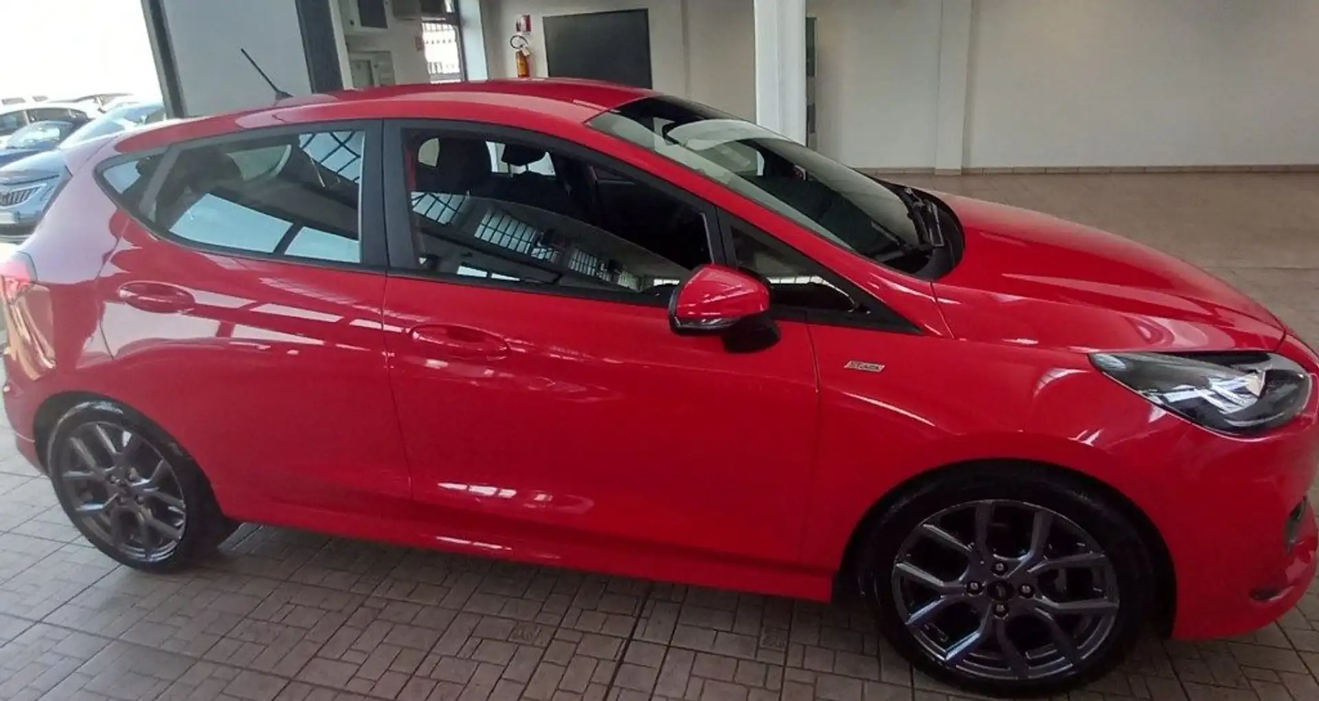 Ford Fiesta 1.0 Ecoboost Hybrid 125 CV 5 porte ST-Line Rosso - 2
