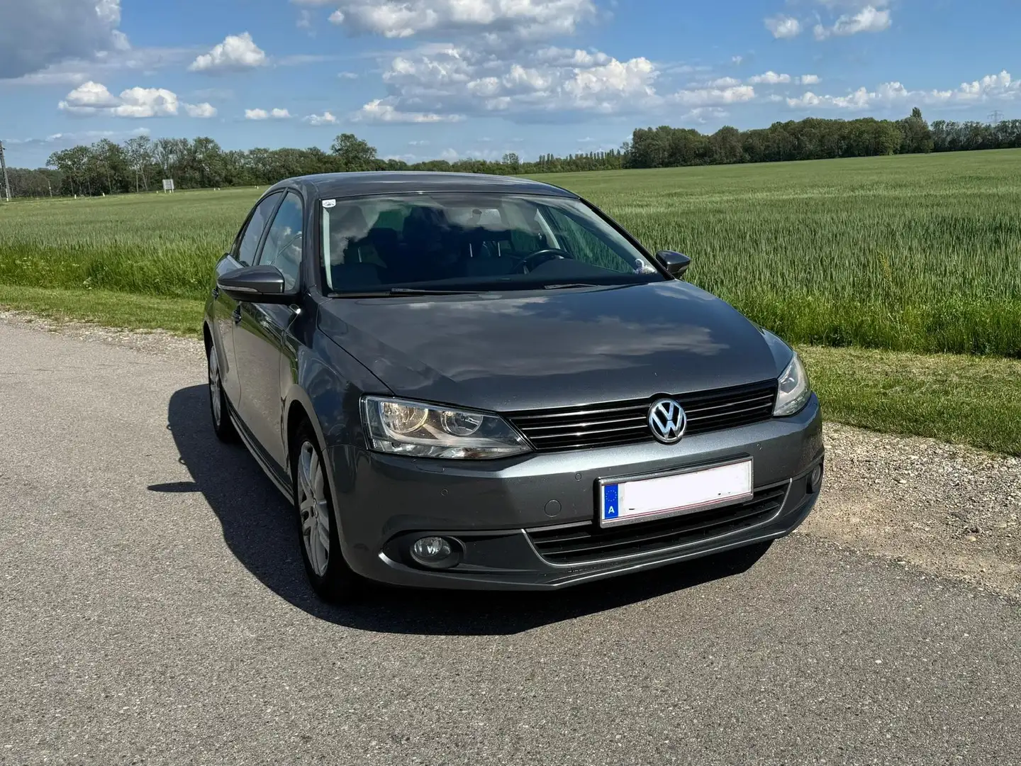 Volkswagen Jetta Jetta Highline 1,6 TDI BMT DPF Highline Grau - 1