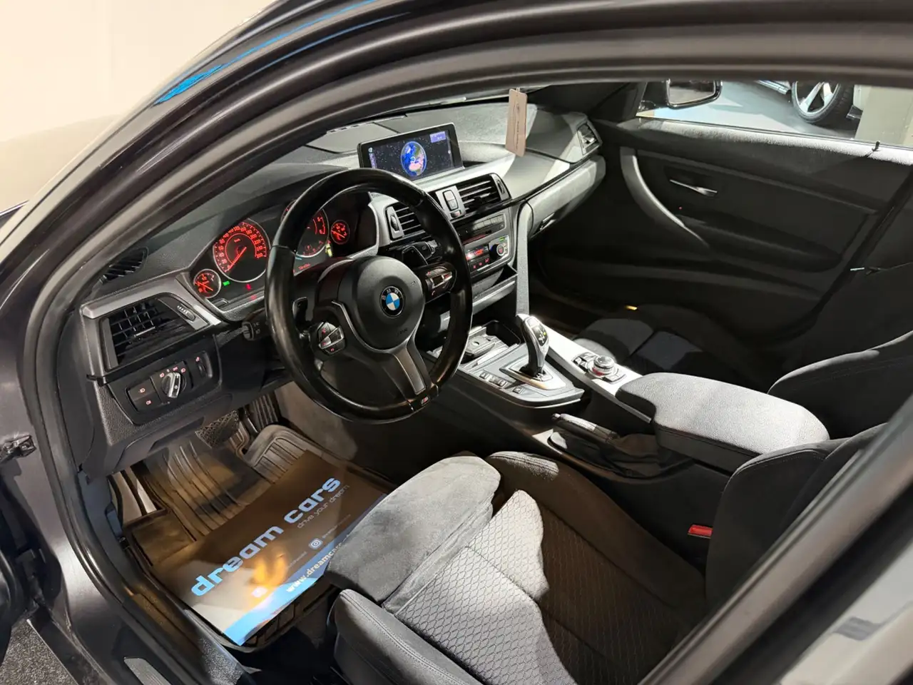 BMW 320 d Touring / M Sportpaket / Navi Prof / HIFI Bild 25