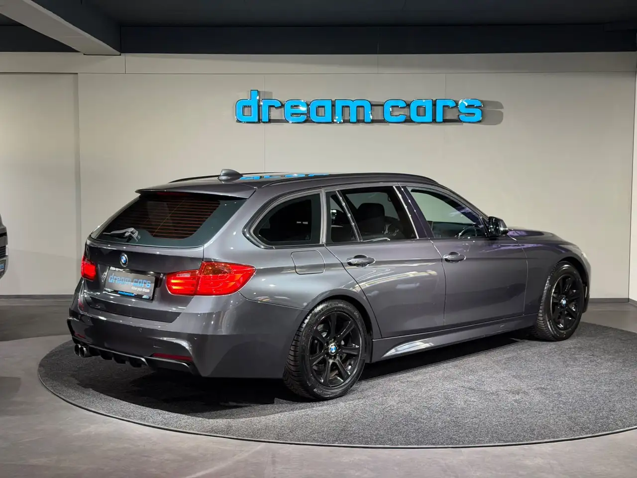 BMW 320 d Touring / M Sportpaket / Navi Prof / HIFI Bild 14
