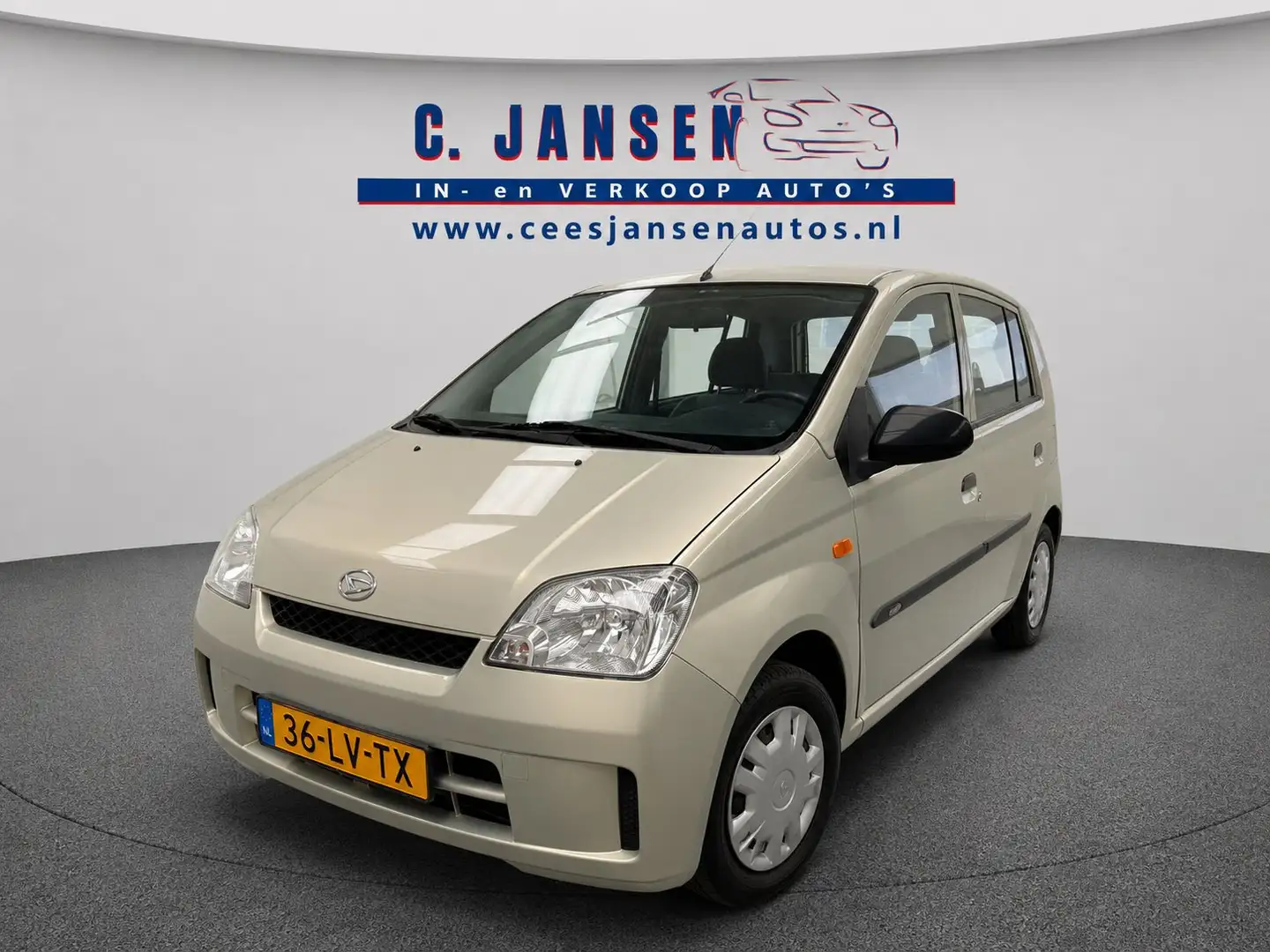 Daihatsu Cuore 1.0-12V DVVT XTi KEURIG ONDERH. | Achterbank in de Beige - 1
