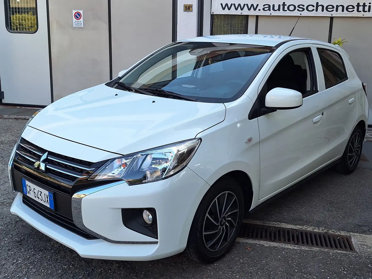 Mitsubishi Space Star Space Star 1.2 Invite radio Gpl UNICO PROPRIETARIO Bianco - 1