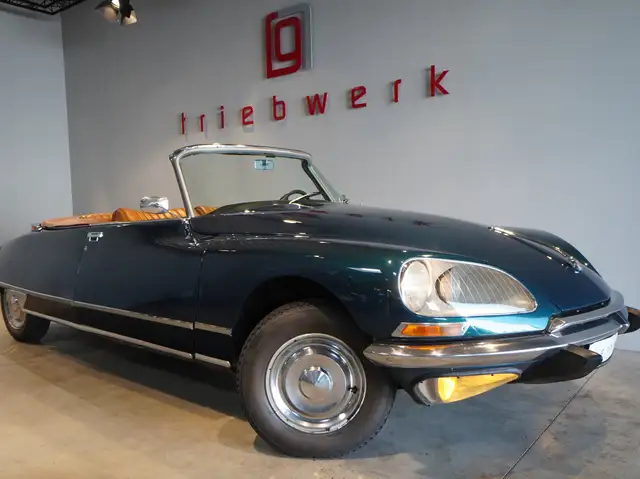 Citroen DS **La Deesse** Cabriolet**Grün/Cognac**