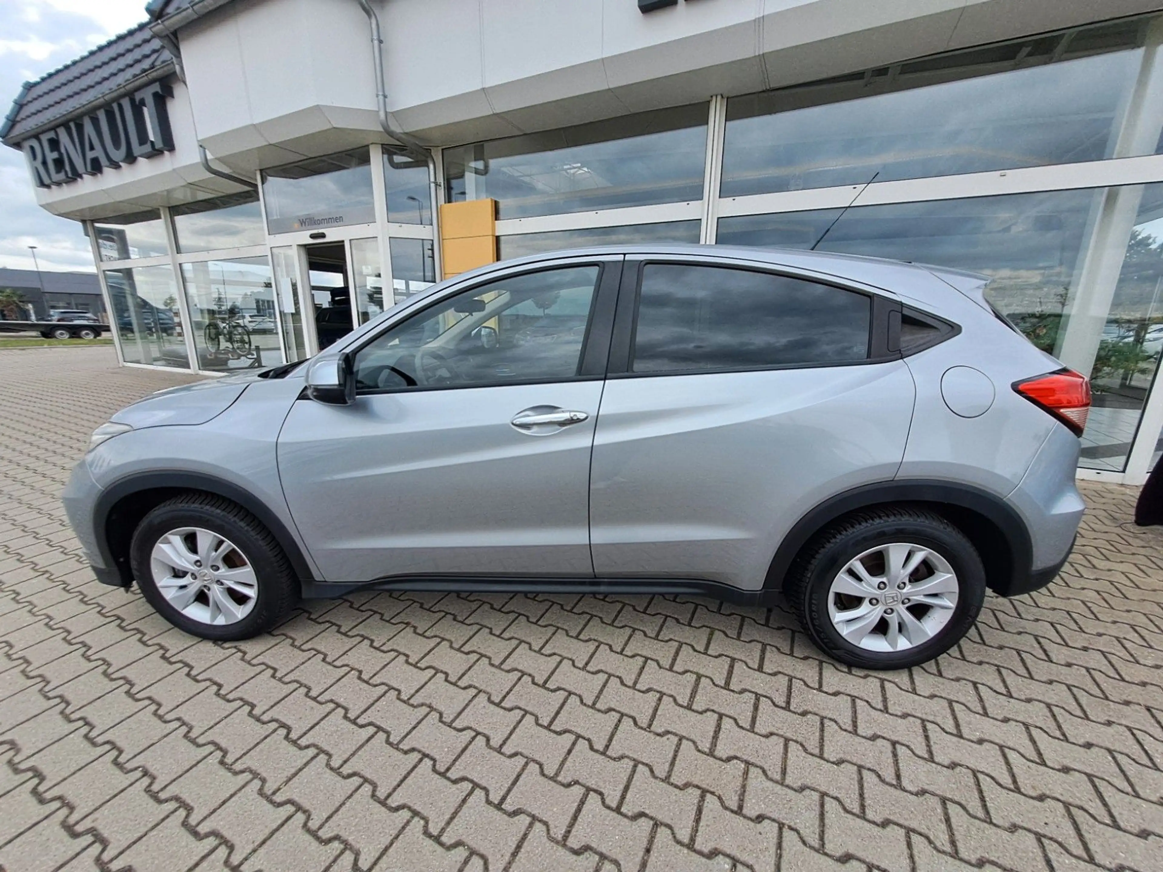 Honda HR-V Elegance — photo 8