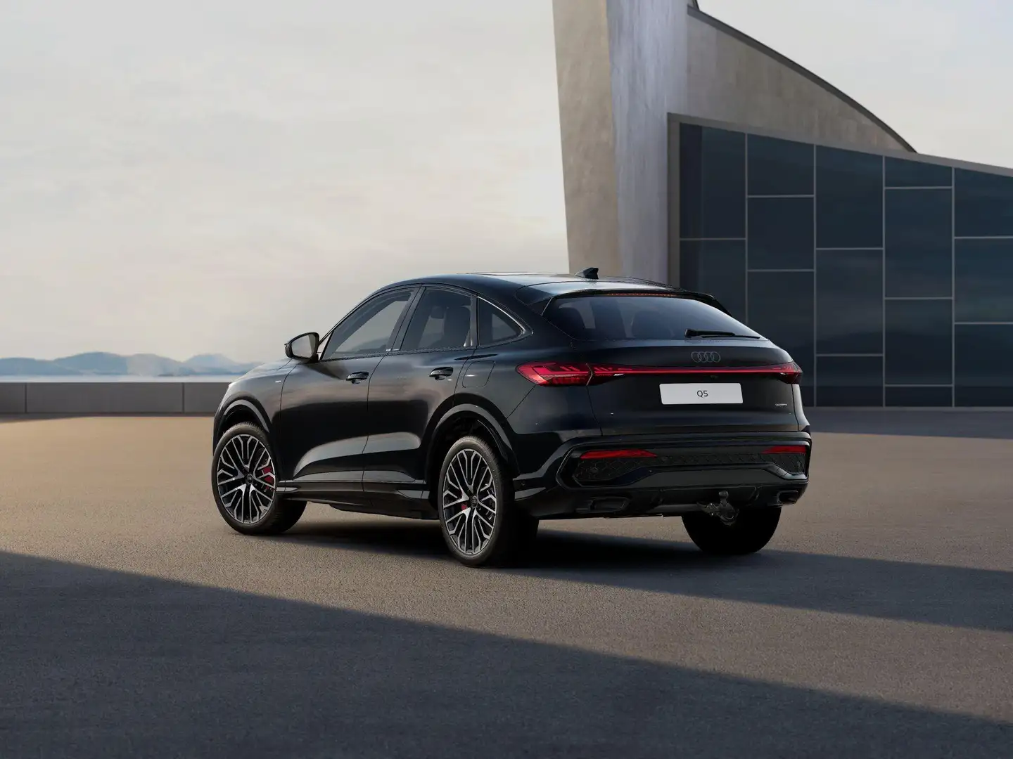 Audi Q5 Sportback 2.0 TFSI e-hybrid quattro S Edition Comp Zwart - 2