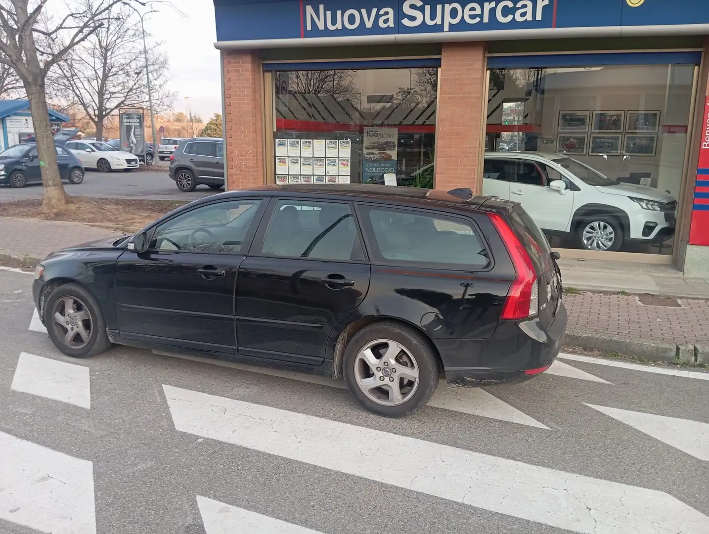 Volvo V50 V50 1.6 d2 Polar 115cv Schwarz - 1