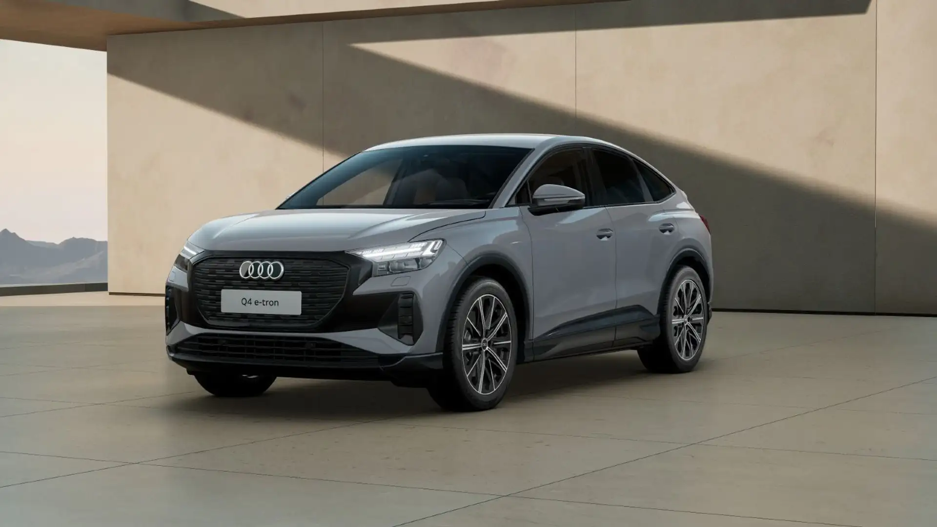 Audi Q4 e-tron advanced 45 / AR-HuD, AHK Grau - 2