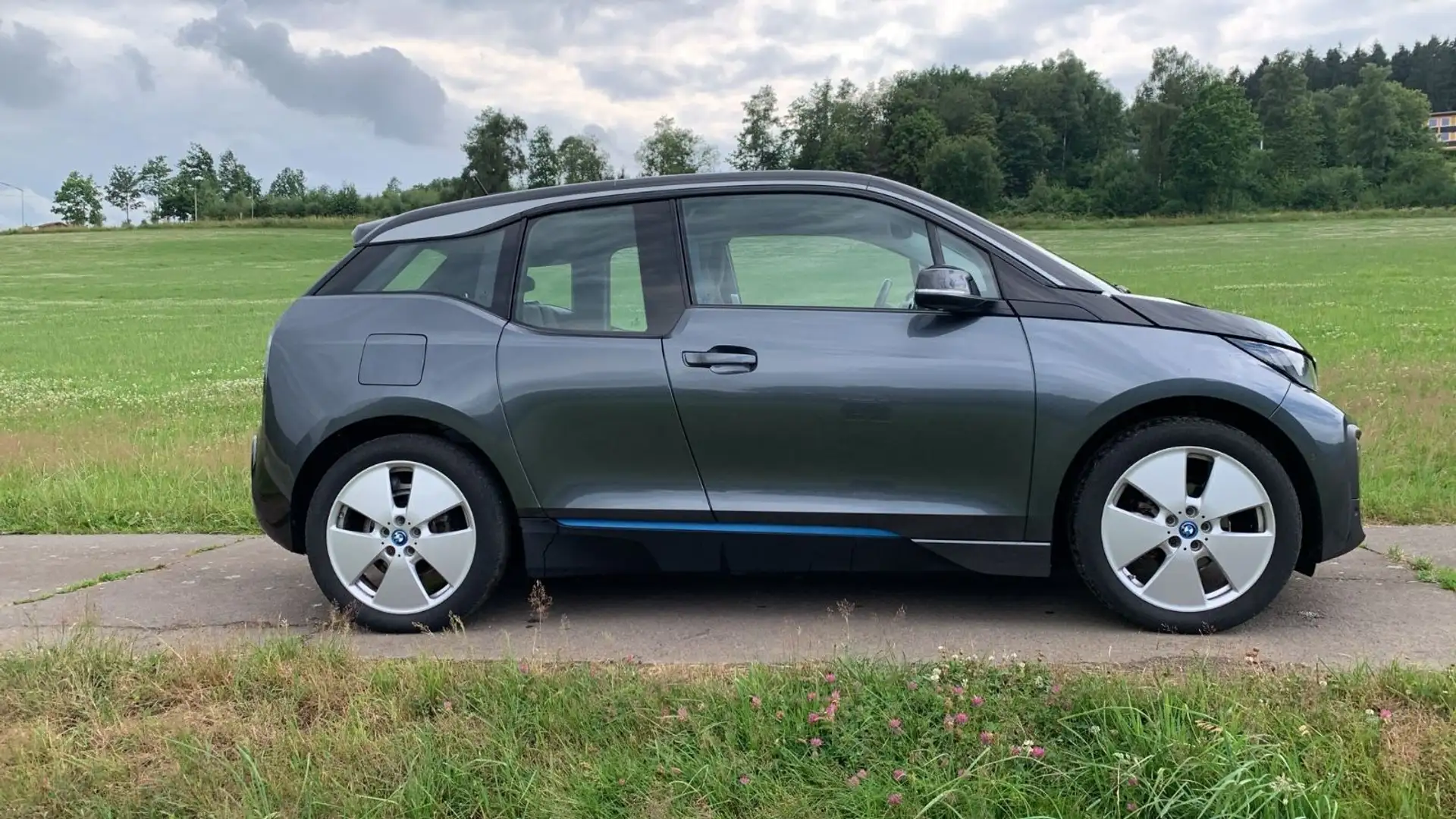 BMW i3 Elektro 1. Hand Navi Grau - 2