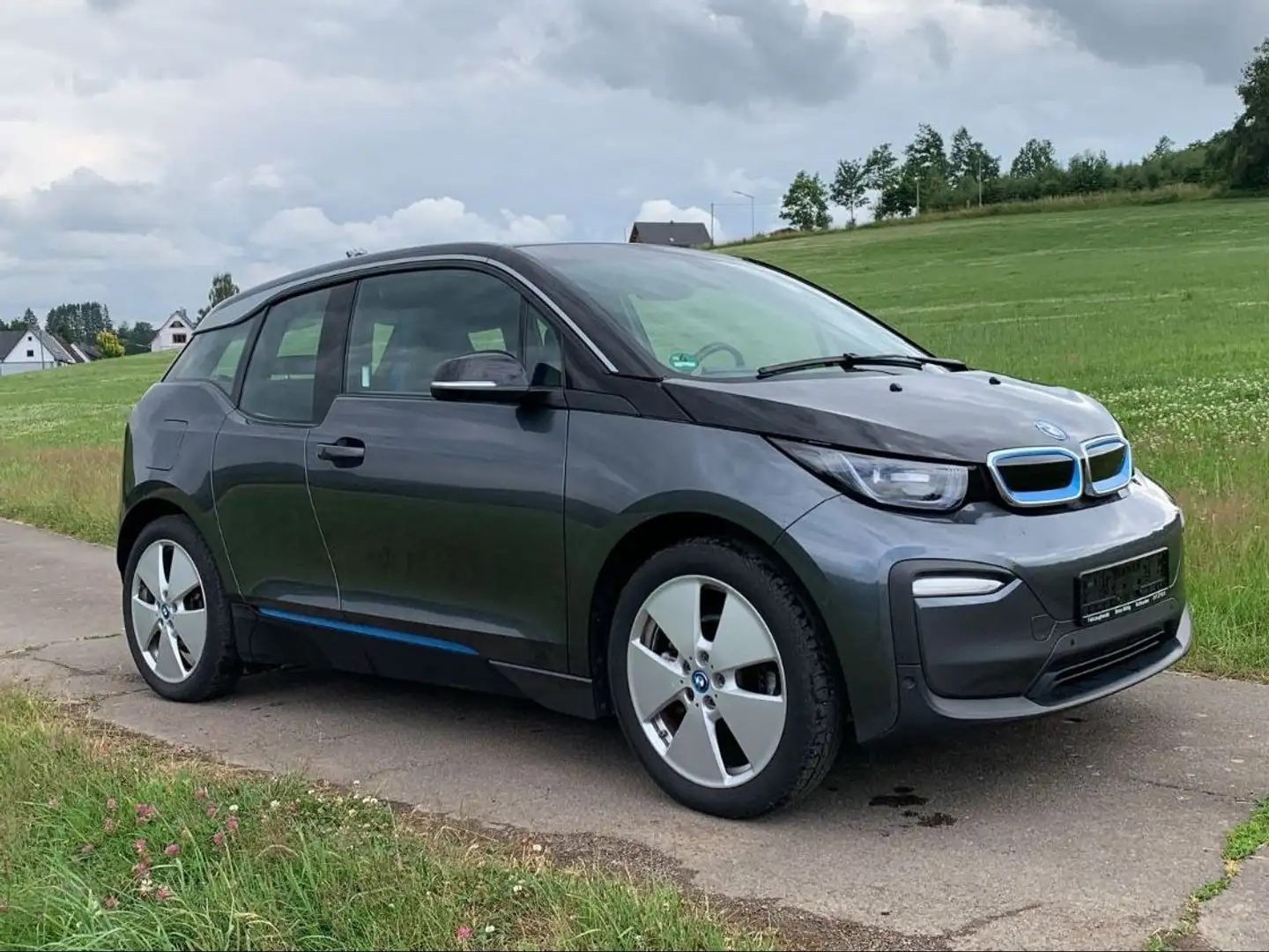 BMW i3 Elektro 1. Hand Navi Grau - 1