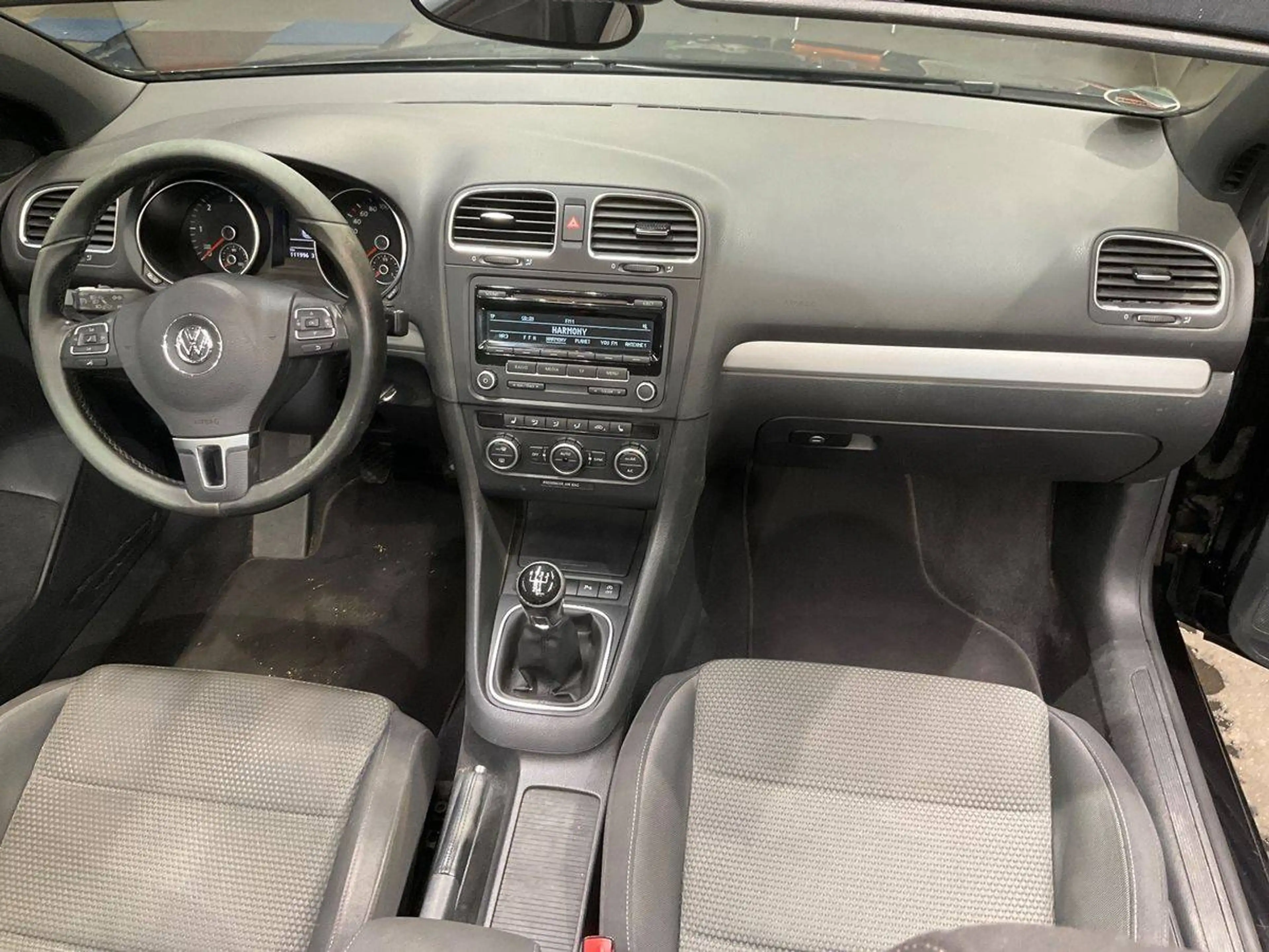 Volkswagen Golf Cabriolet VI 1.6 TDI Scheckheft 2.Hd Tuev 3/27 SHZ PDC Alu17" — photo 11