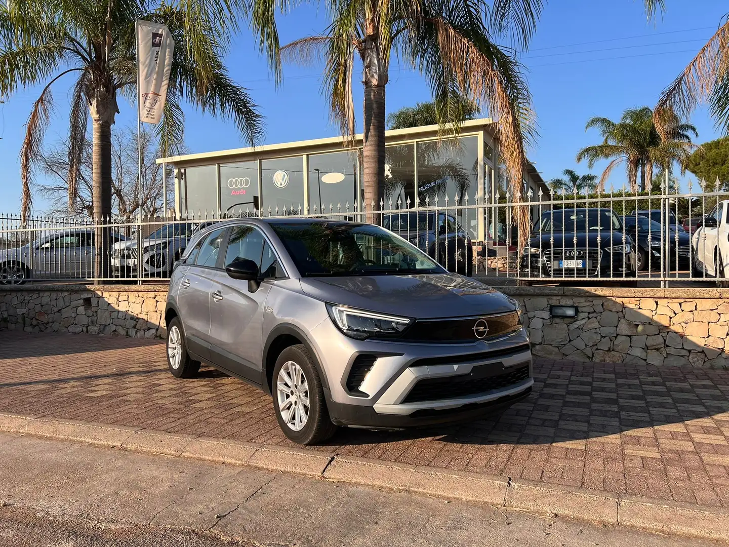 Opel Crossland X 1.5 ecotec ELEGANCE 120cv at6 Argento - 1