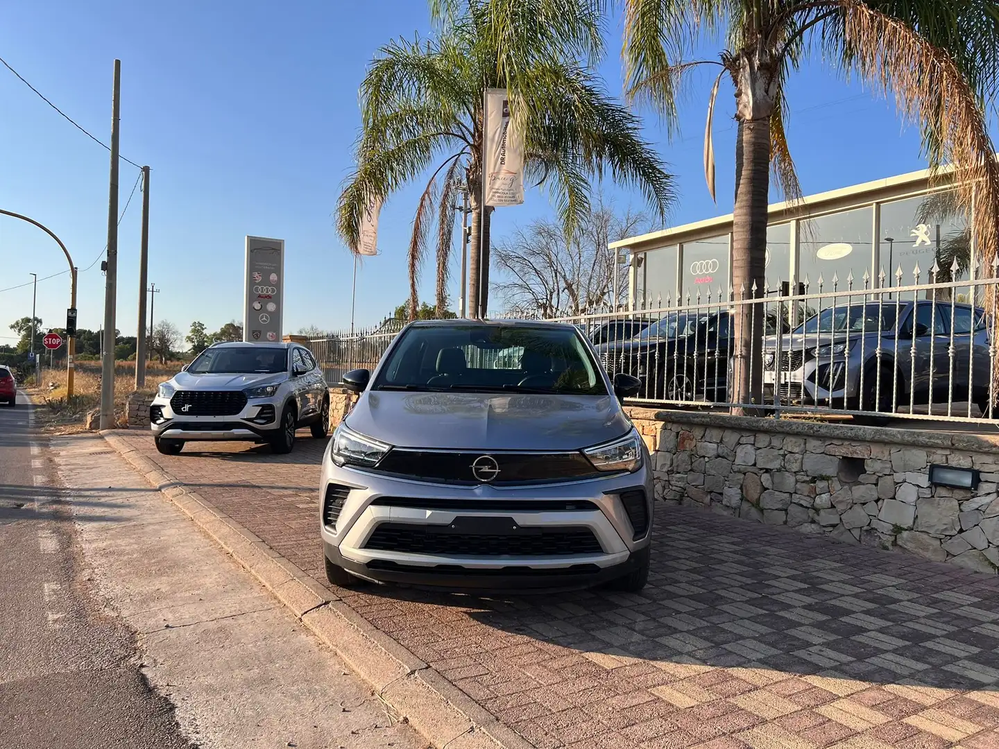 Opel Crossland X 1.5 ecotec ELEGANCE 120cv at6 Argento - 2