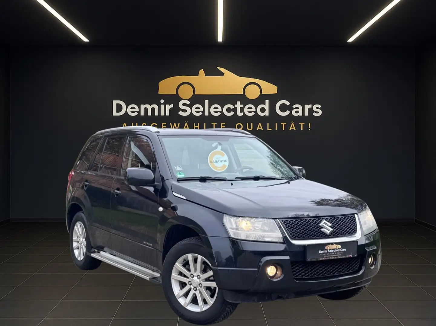 Suzuki Grand Vitara 4x4 |TÜV NEU|SERVICE NEU| Zwart - 1