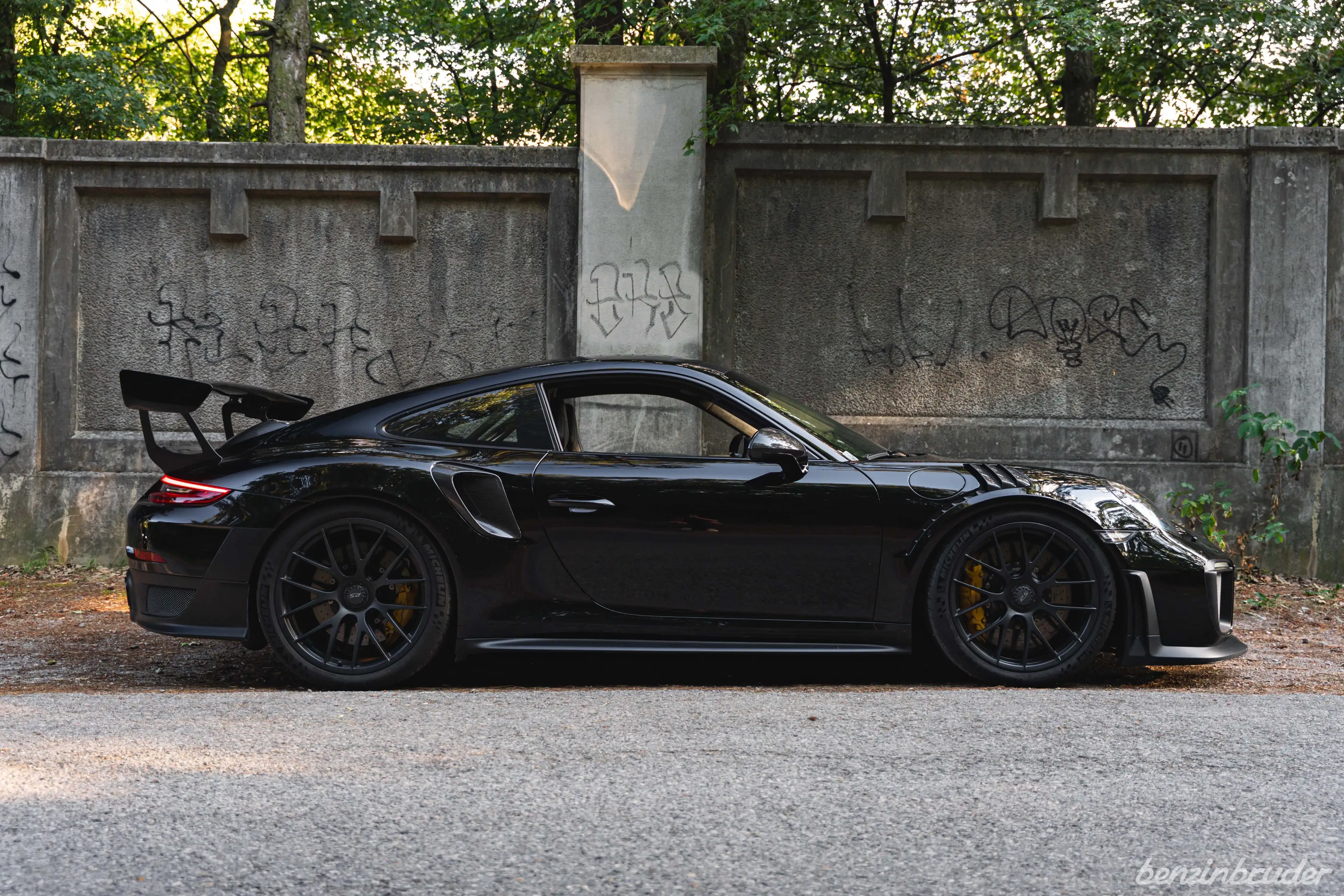 Porsche 911 991 GT2 RS *WEISSACH*CLUBSPORT*PCCB*MAGNESIUM* — photo 4