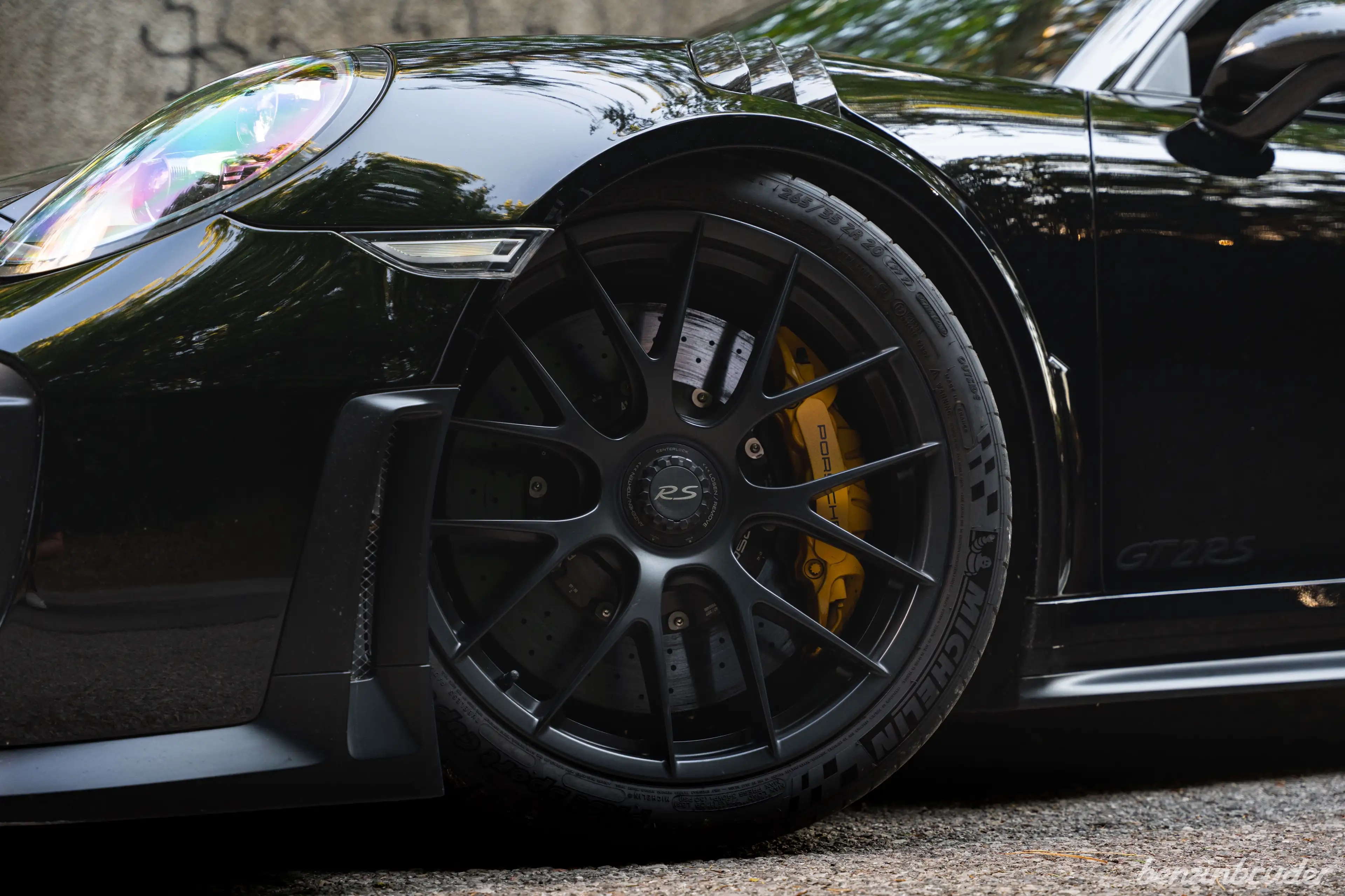 Porsche 911 991 GT2 RS *WEISSACH*CLUBSPORT*PCCB*MAGNESIUM* — photo 14