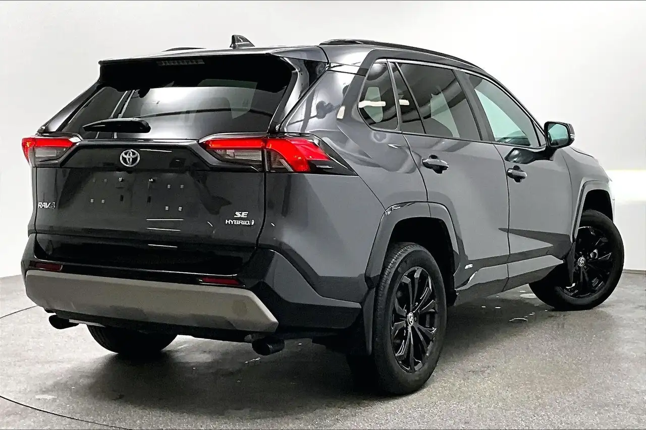 Toyota RAV 4 снимка Toyota RAV 4