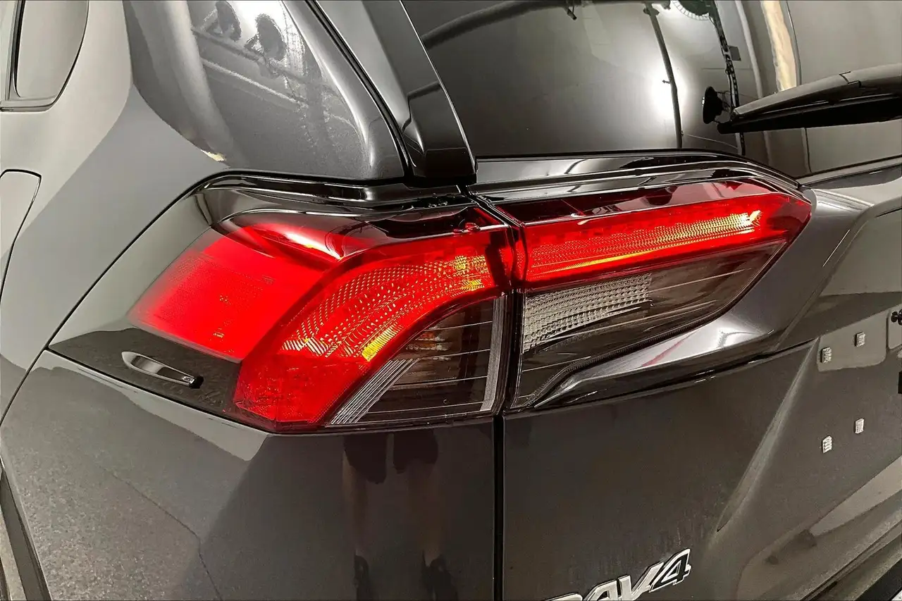 Toyota RAV 4 снимка Toyota RAV 4