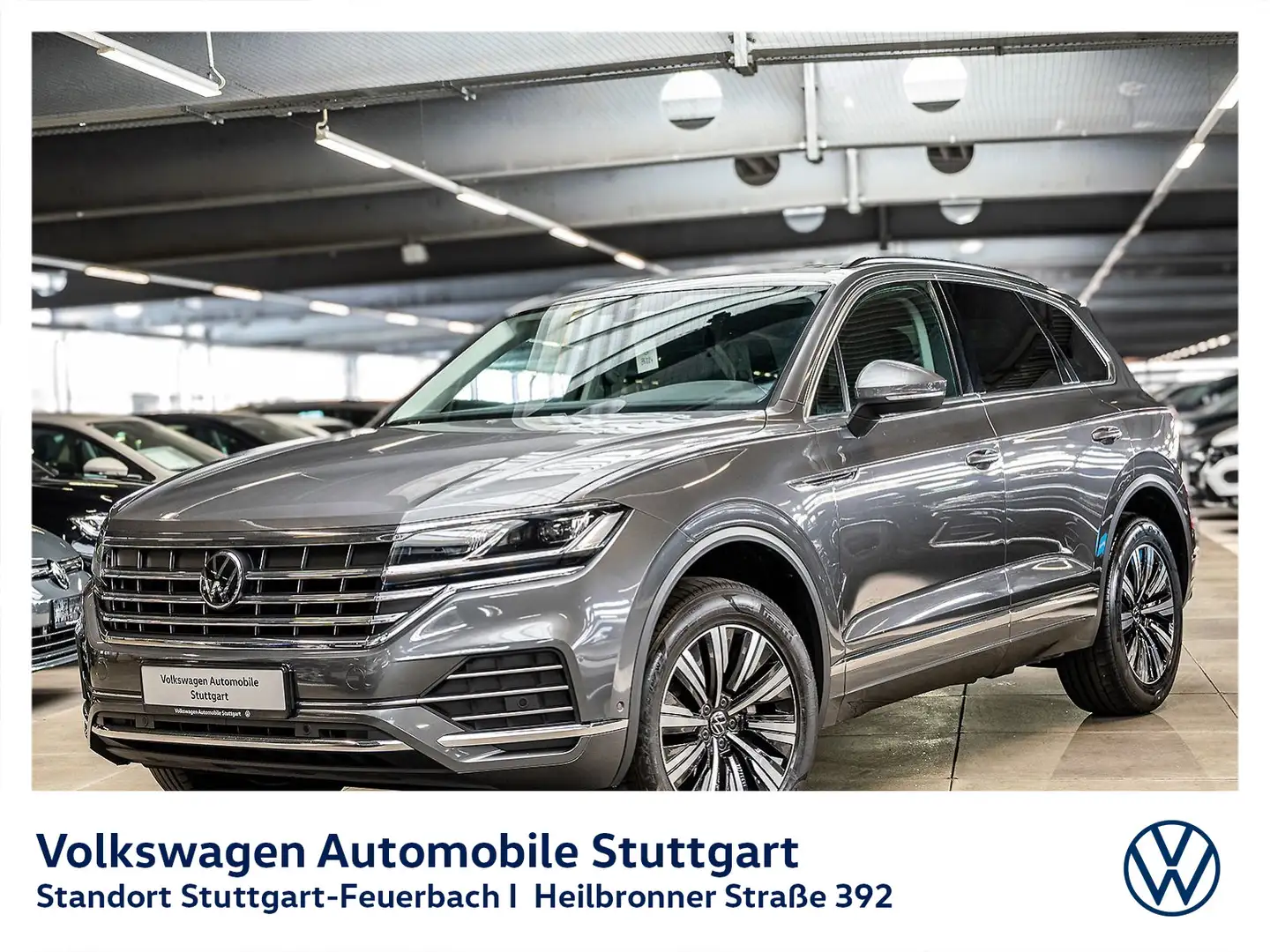 Volkswagen Touareg Elegance 3.0 TDI V6  Navi AHK P-Dach Grau - 2