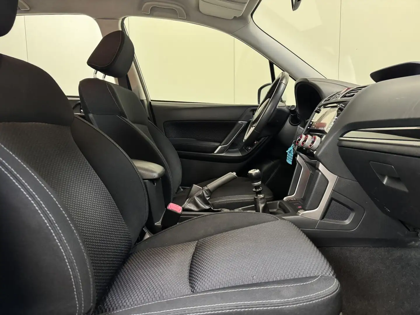 Subaru Forester 2.0 Benzine 4X4 Man. - Airco - Topstaat! 1Ste Eig! Wit - 2