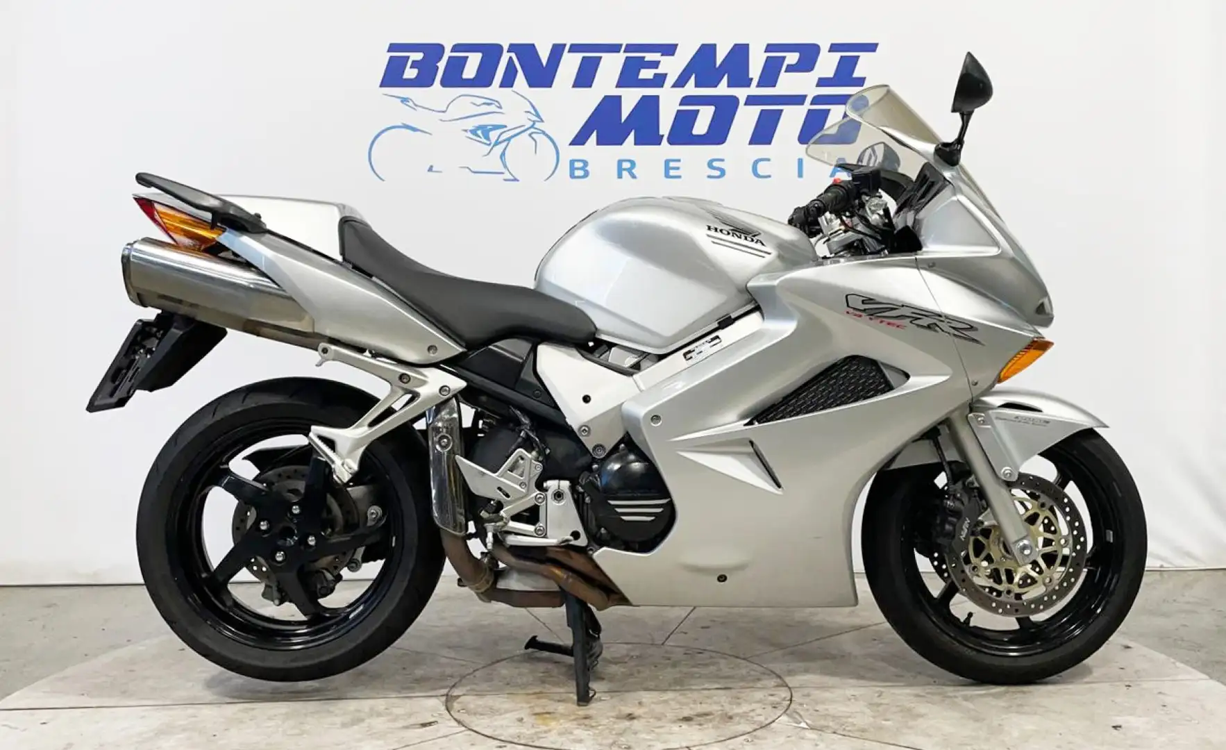 Honda VFR 800 2003 Argento - 1