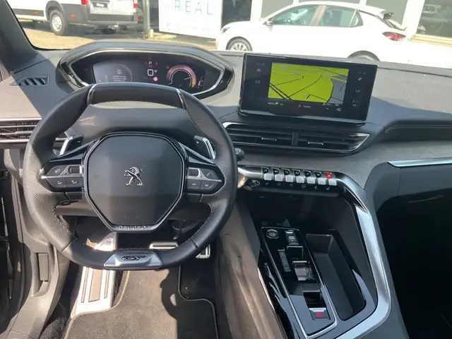 Peugeot 5008 view 10