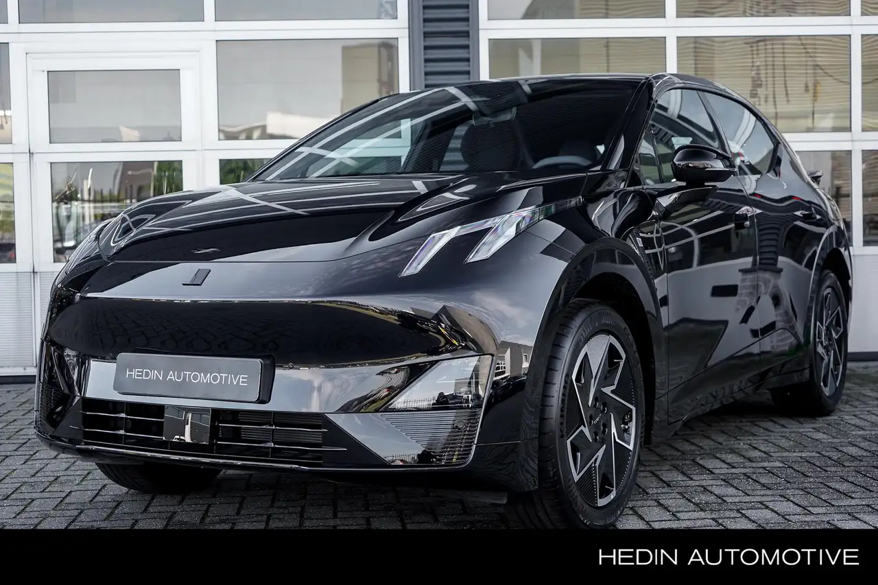 Lynk & Co 02