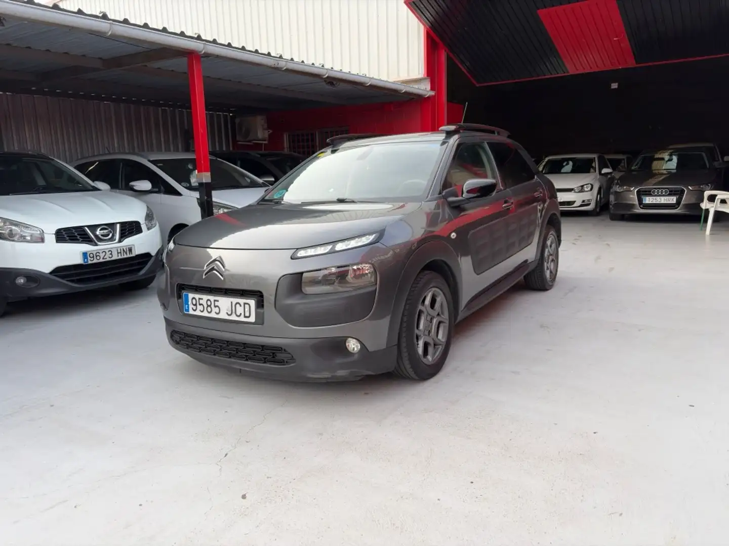 Citroen C4 Cactus 1.6 BlueHDi S&S Shine 100 Gris - 2