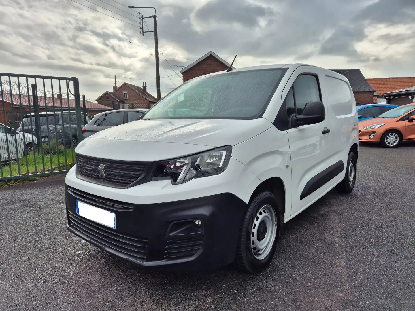 Peugeot Partner PARTNER FOURGON STANDARD  BLUEHDI 75 BVM5 PRO Белый - 2