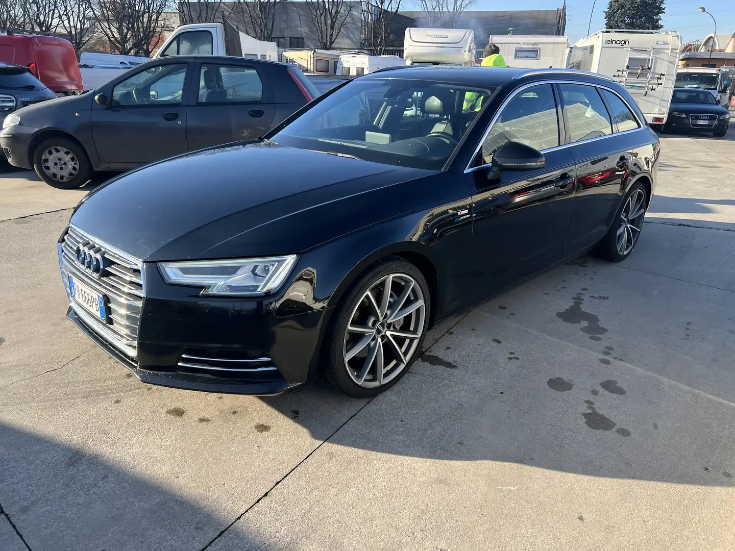 Audi A4 Avant 2.0 tdi ultra Business Sport 190cv s-tronic - 2