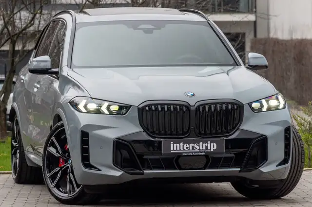 BMW X5 view 3
