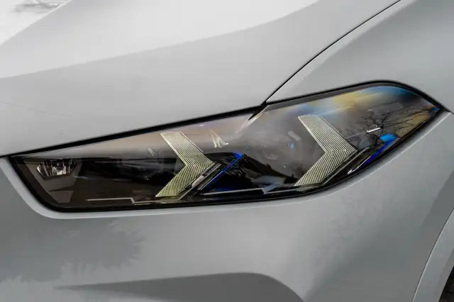 BMW X5 view 8