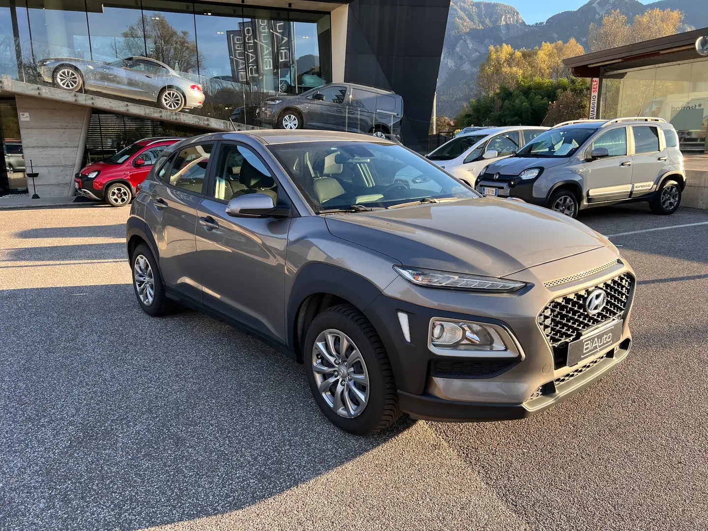 Hyundai KONA 1.0T-GDI 120CV CLASSIC Grigio - 2