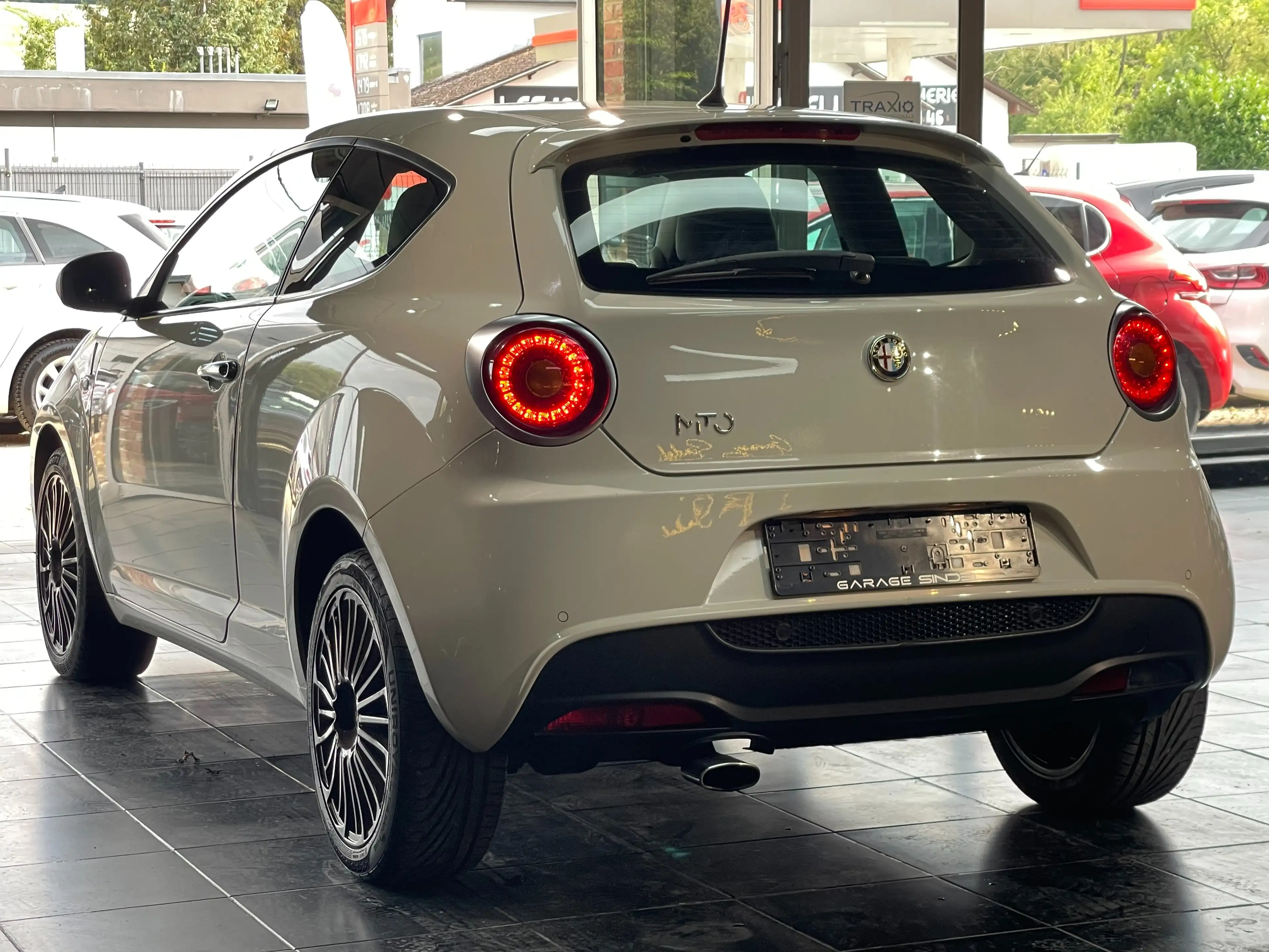 Alfa Romeo MiTo Garantie 12 Mois / 1erMain / Quadrifoglio Verde — photo 2