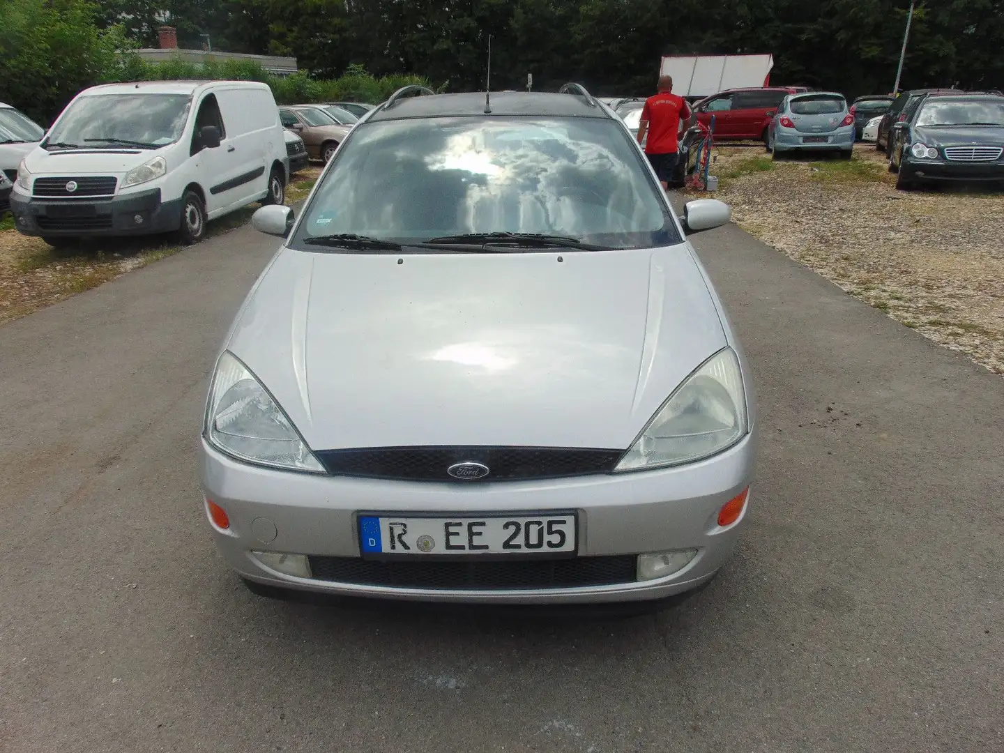 Ford Focus 1.6 Futura²klima Grau - 1
