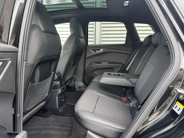 Audi Q4 e-tron Audi Q4 45 e-tron quattro business Ansicht 11