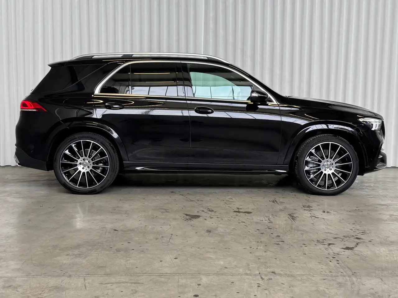 Mercedes-Benz GLE 53 AMG GLE 53 AMG 4MATIC+ | LICHTE VRACHT | UTILITAIRE | DODEHOEKASSISTENT | 360° CAMERA | TREKHAAK 3500KG | 22" | APPLE CARPLAY — foto 4