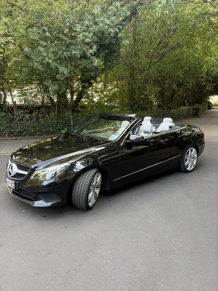 Mercedes-Benz E 250 Cabrio 7G-TRONIC Sport Edition — photo 1 of 20