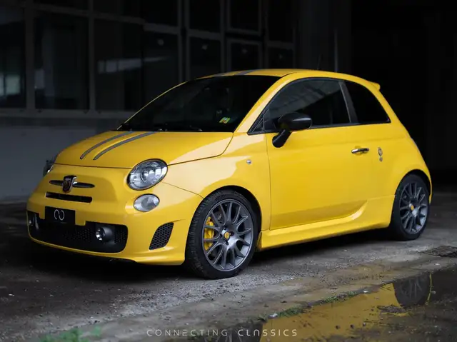Abarth 695 Tributo Ferrari