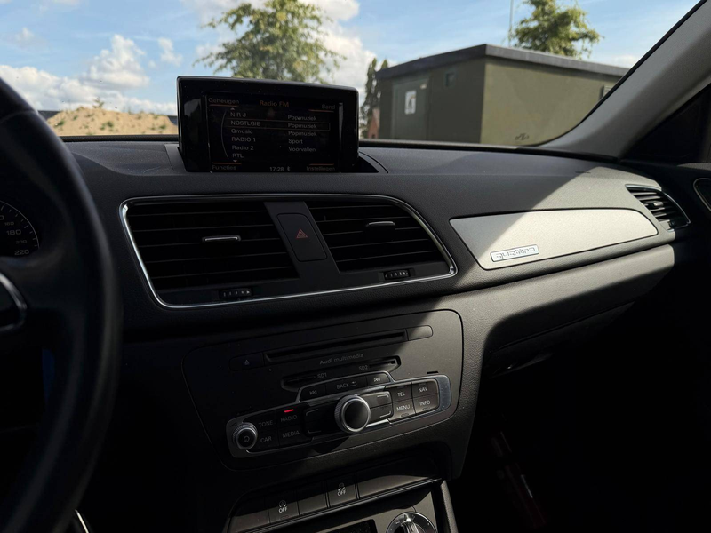 Audi Q3 Q3 2.0 TFSI Quattro S line S tronic — photo 12