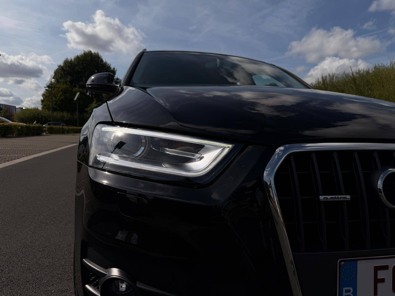 Audi Q3 Q3 2.0 TFSI Quattro S line S tronic — photo 5