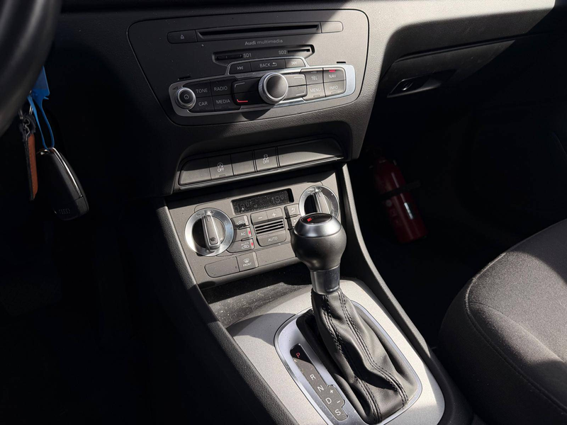 Audi Q3 Q3 2.0 TFSI Quattro S line S tronic — photo 14
