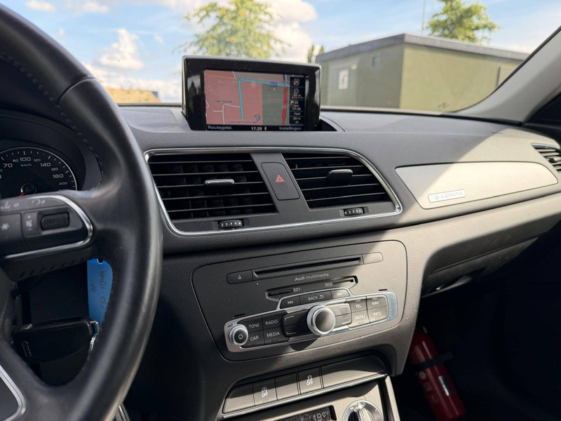 Audi Q3 Q3 2.0 TFSI Quattro S line S tronic — photo 13