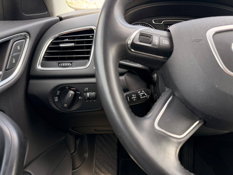 Audi Q3 Q3 2.0 TFSI Quattro S line S tronic — photo 10