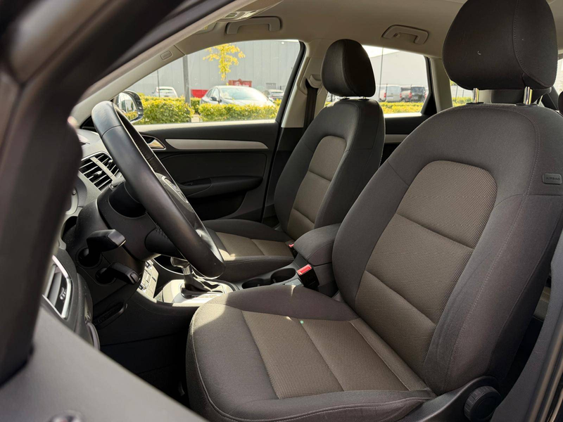 Audi Q3 Q3 2.0 TFSI Quattro S line S tronic — photo 6